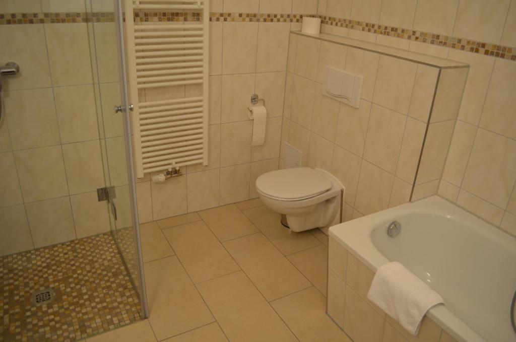Hotel Pension Bellevue Bad Doberan Quarto foto