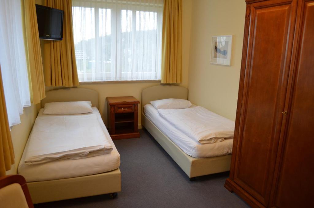Hotel Pension Bellevue Bad Doberan Quarto foto